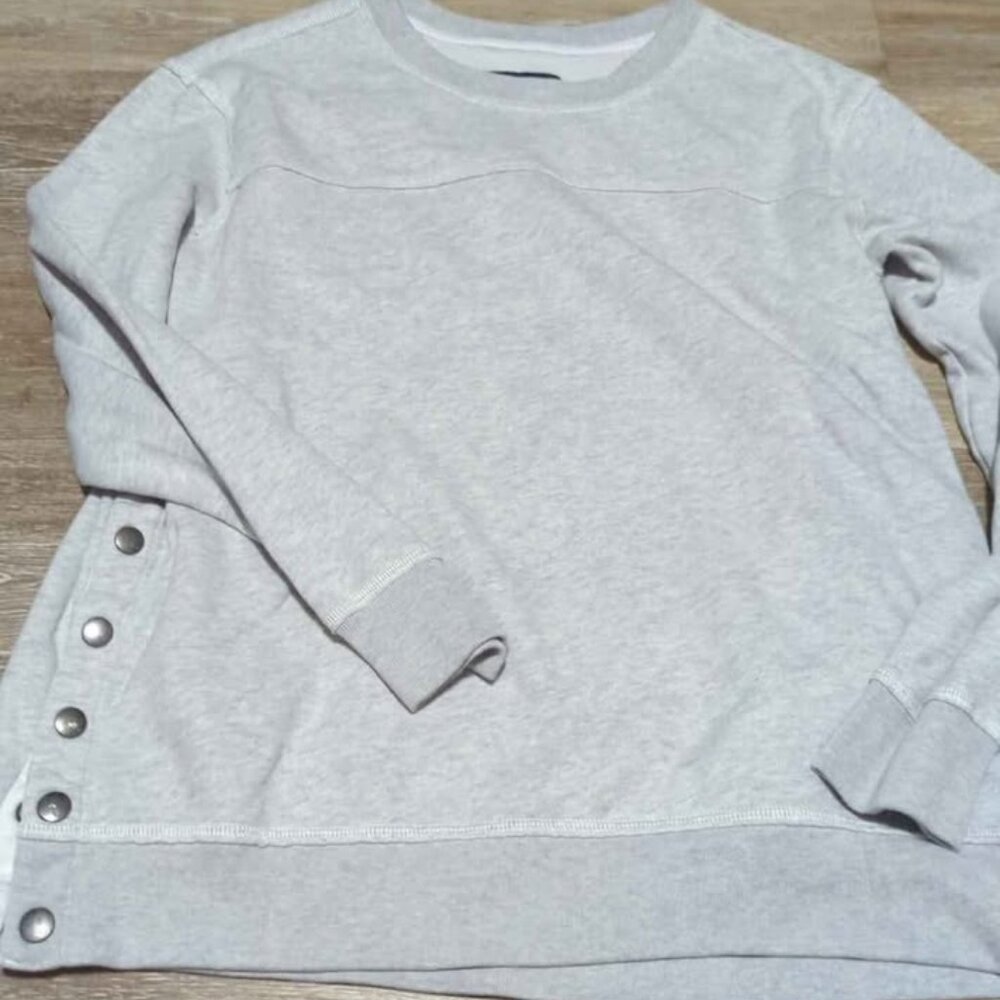 Abercrombie & Fitch Gray Crew Neck Sweater